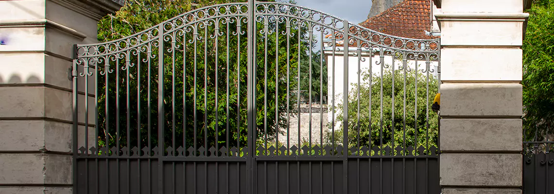 Wooden Swing Gate Repair in Dunedin, FL