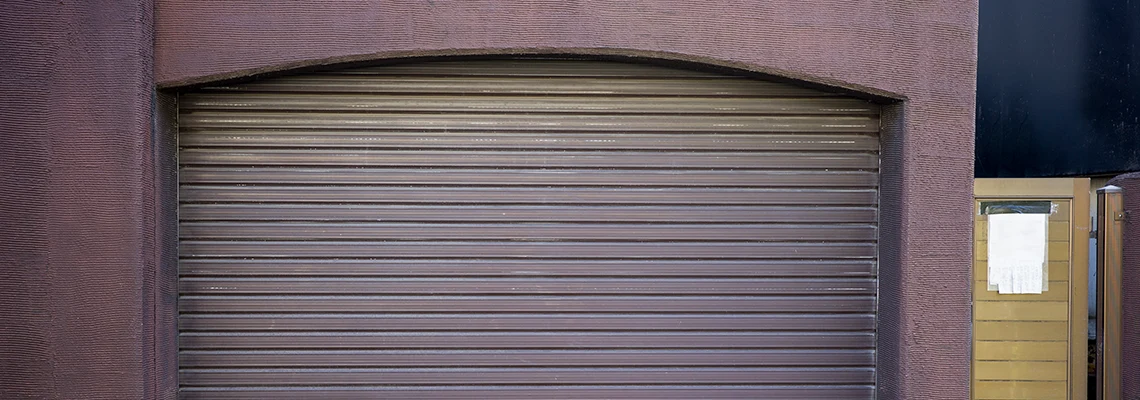 Fallen Garage Door Worn Rollers Replacement in Dunedin, Florida